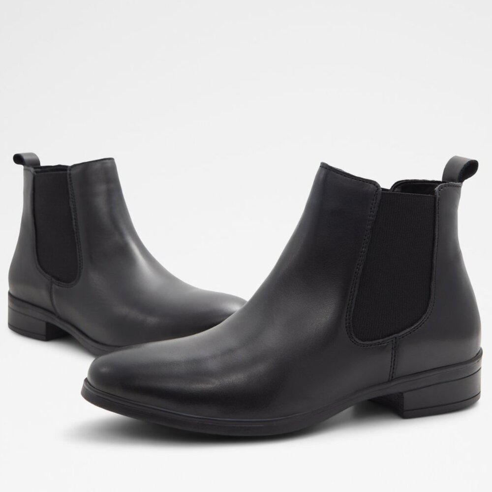EUC - Aldo Wicoeni Genuine Leather Chelsea Ankle Boots - Black - Size 7.5